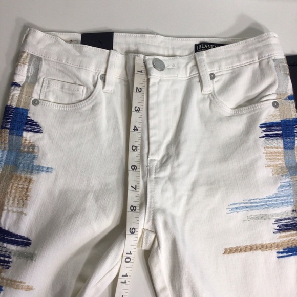 BLANKNYC The Bond Mid-Rise White Skinny Jeans Size 26 Embroidered Frayed Hem - Picture 10 of 11